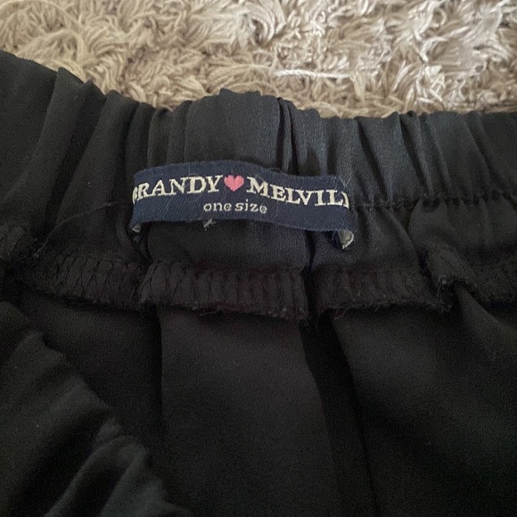 Brandy Melville black pleated skirt - Picture 2 of 2